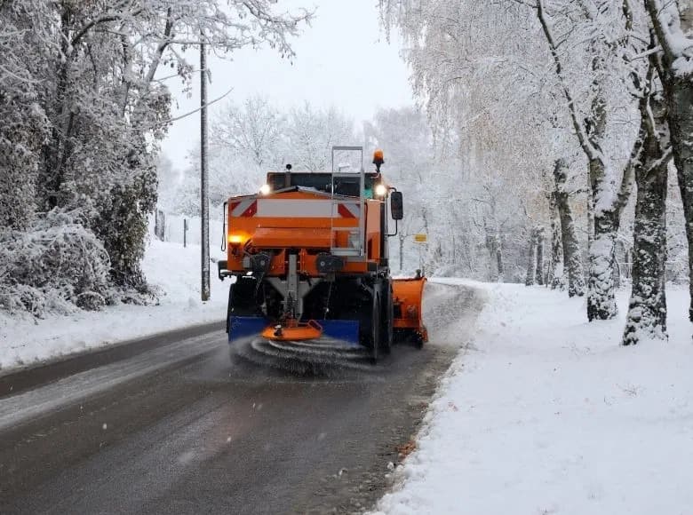 Calcium Chloride for Road Deicing Calcium Chloride for Road Deicing